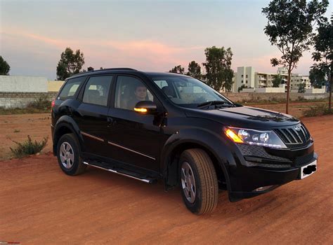 Mahindra XUV500 W6 .